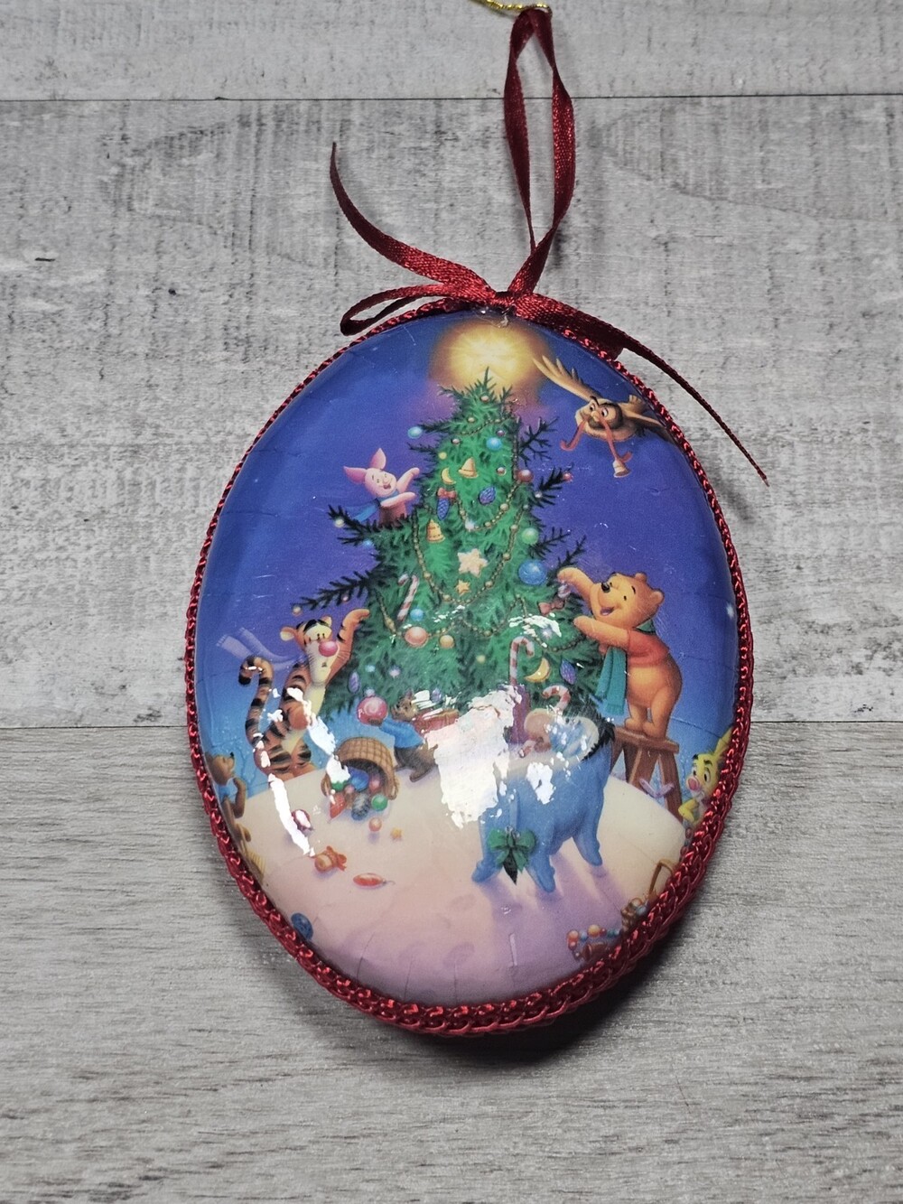 An Enchanted Winnie the Pooh Christmas Ornament 1998 Vintage Disney G10a4